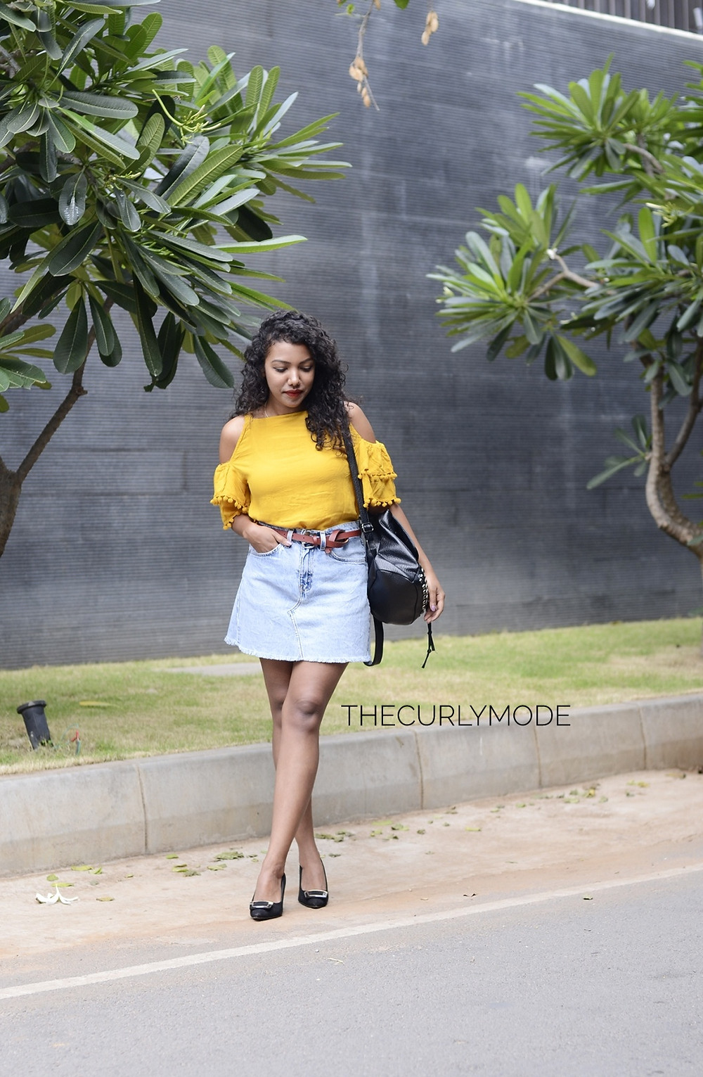 Warm summers and cold shoulders, The Curly Mode, outfit