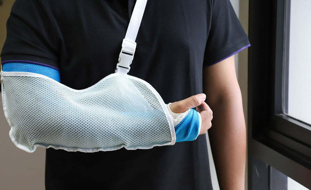 100,000 Settlement for Veteran from Failed Surgery on Broken Arm
