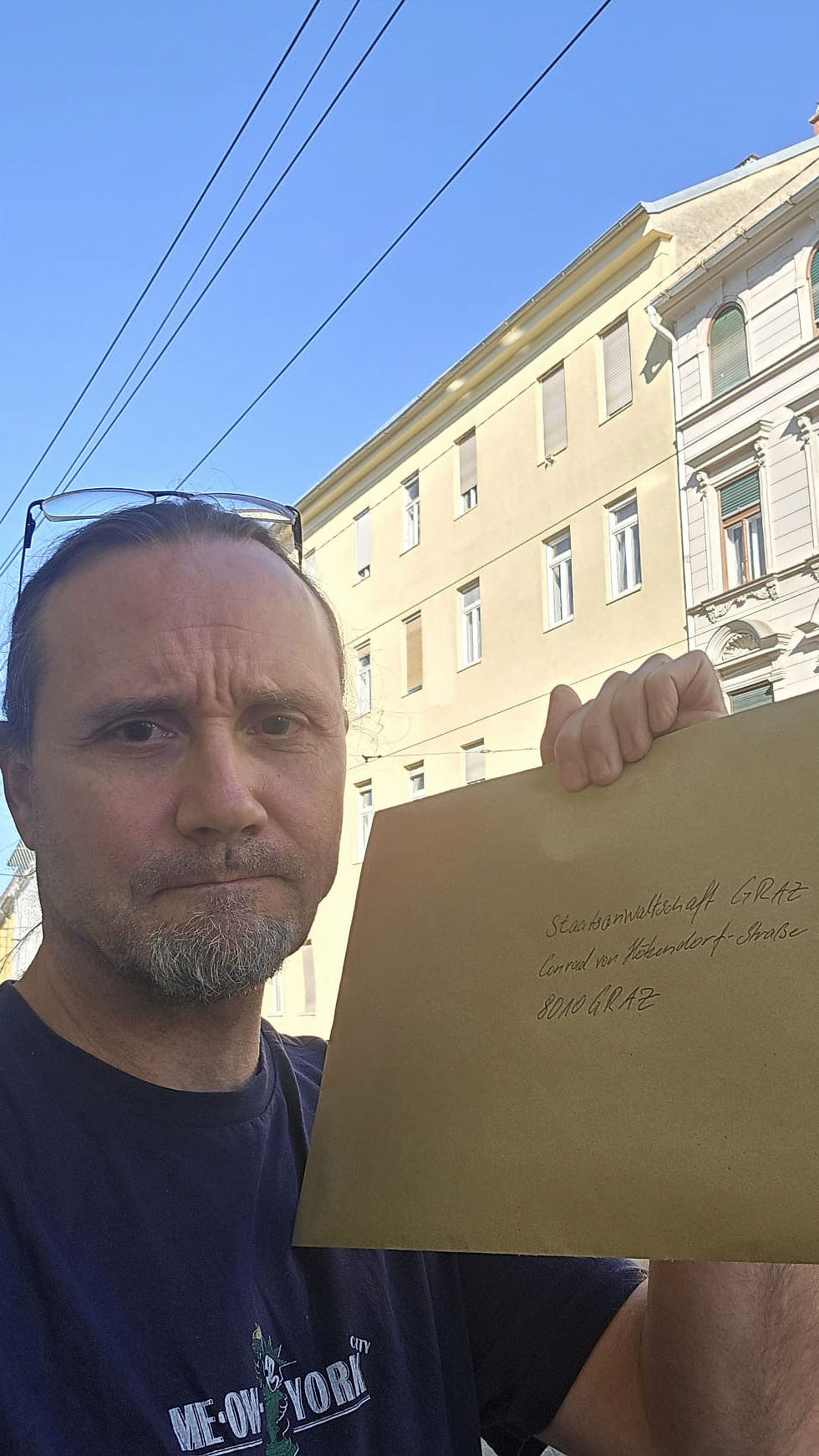 Dominik Egger Vater einer BORG Schülerin, Sprecher der Bewegung „Echte Reformen nach Graz" und Organisator eines Stermarsches, will, das Staatsanwalt „Gewalt gegen Schüler am BORG Dreierschützengasse" untersucht. (Foto: Egger)