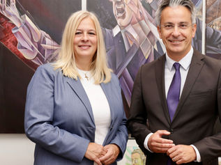 Claudia Unger „beerbt" Kurt Hohensinner