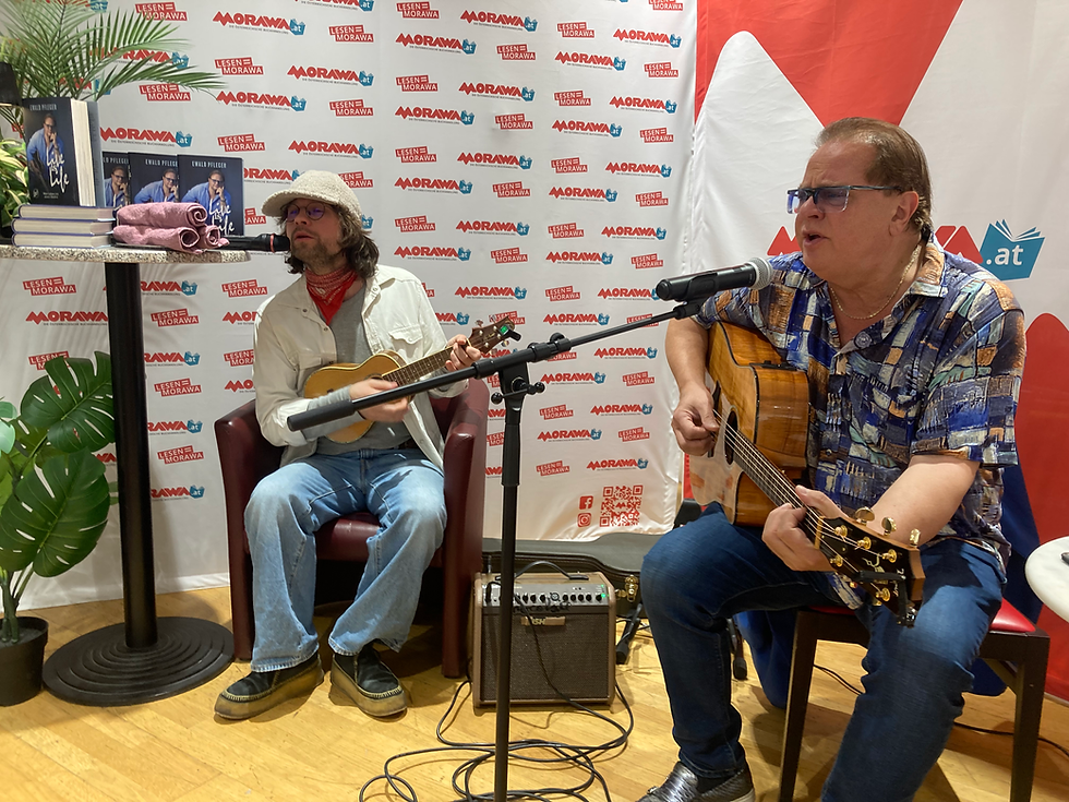 Wenn der Vater mit dem Sohne: Paul und Ewald Pfleger unplugged. (Foto: E,C.)