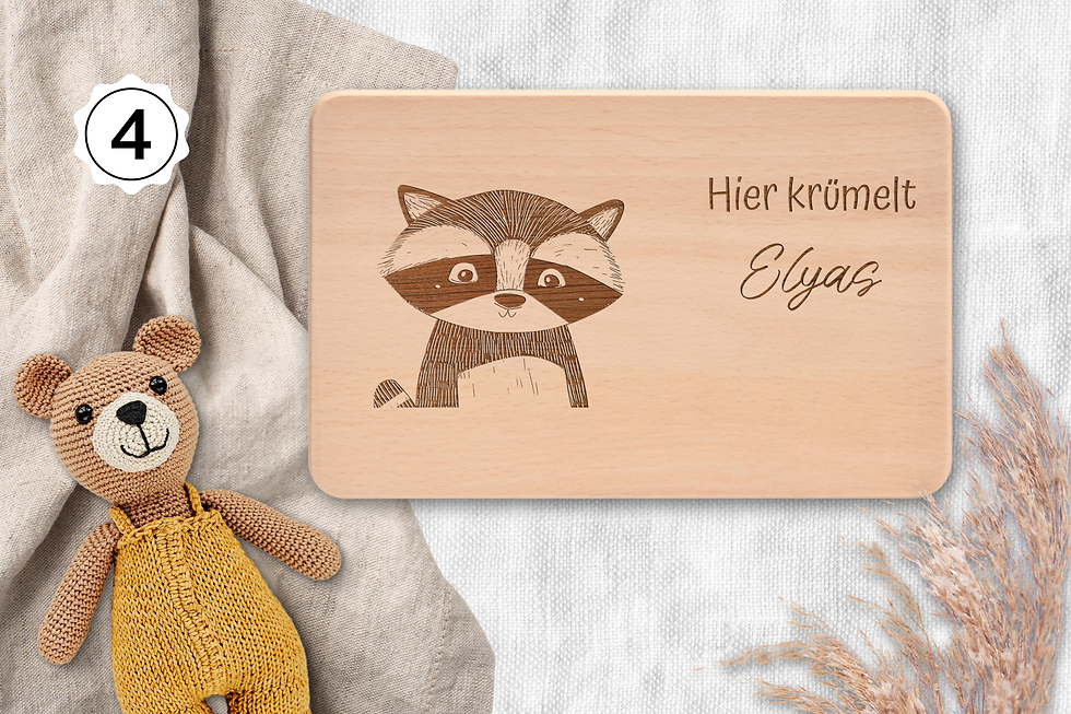 Miniaturbild: Vesperbrett - Raccoon,  Hier krümelt, personalisiert