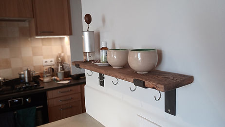 balda madera cocina tazas.jpg