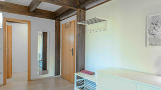 Eingangsbereich, geradeaus Abstellraum