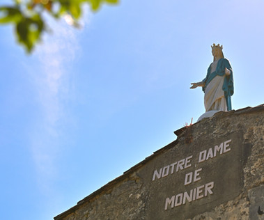 Vierge sur le devant de l'Ermitage