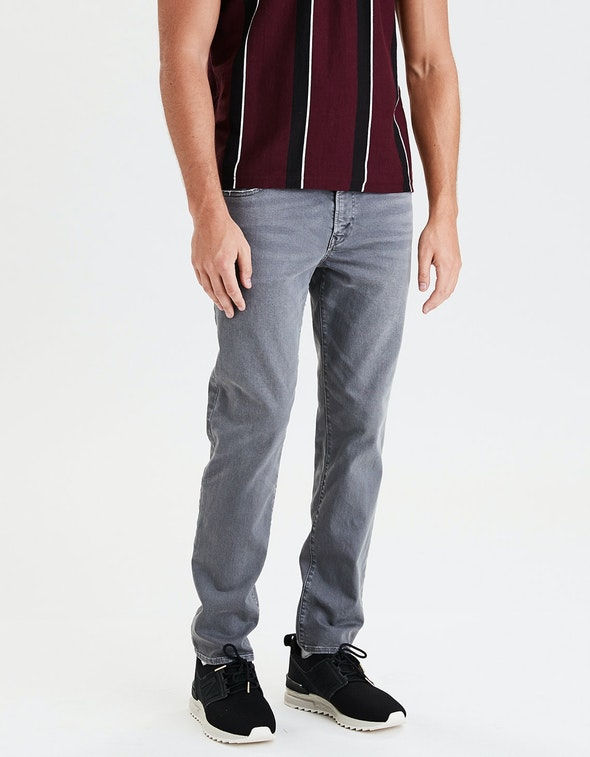 Thumbnail: Men Slim Taper Jeans (AE)