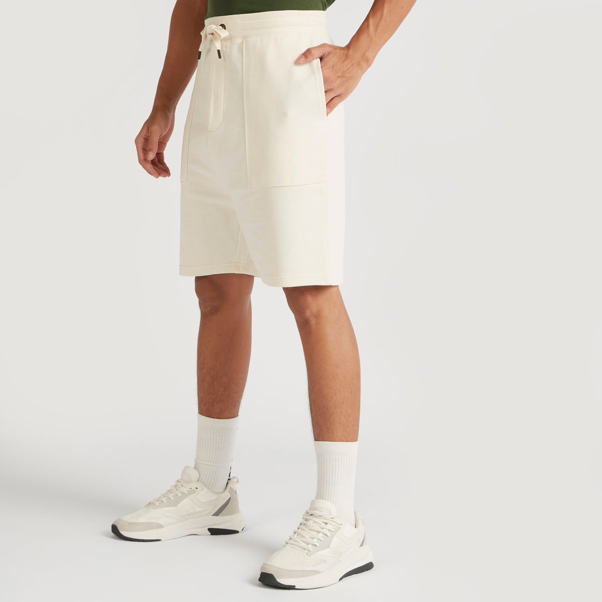 Men Sustainable Solid Shorts (MH)