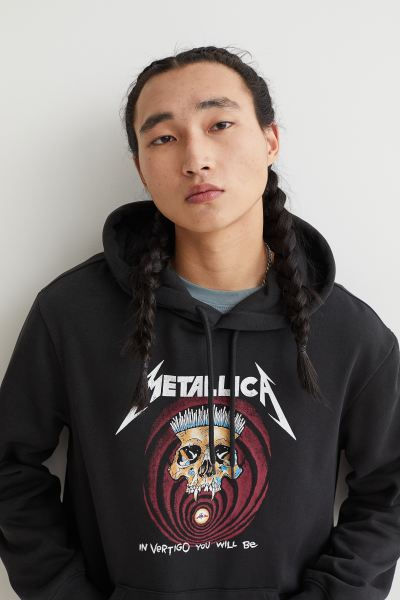 Thumbnail: Men Black Metallica Printed hoodie (MH)