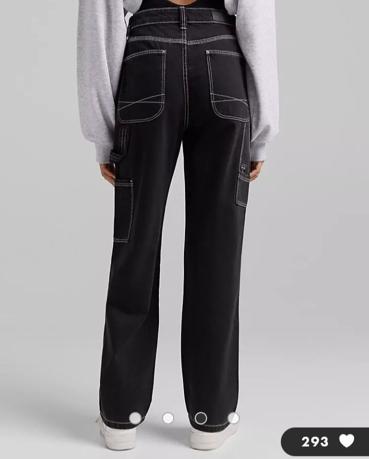 Thumbnail: Bershka Women contrast seam wide leg cargo jean in black (BRSHKA)