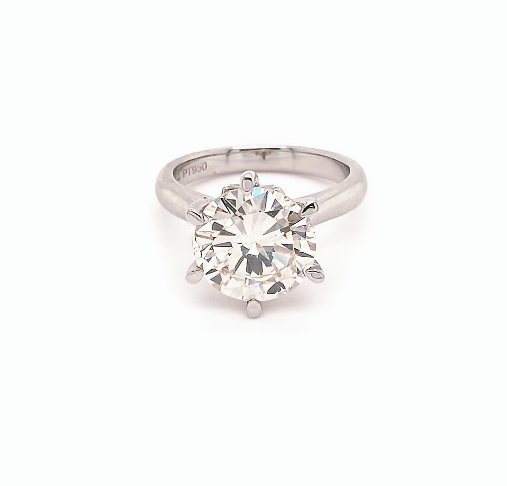 Pre-owned Platinum 4.07ct Colour M Clarity VVS2 Diamond Solitaire Ring