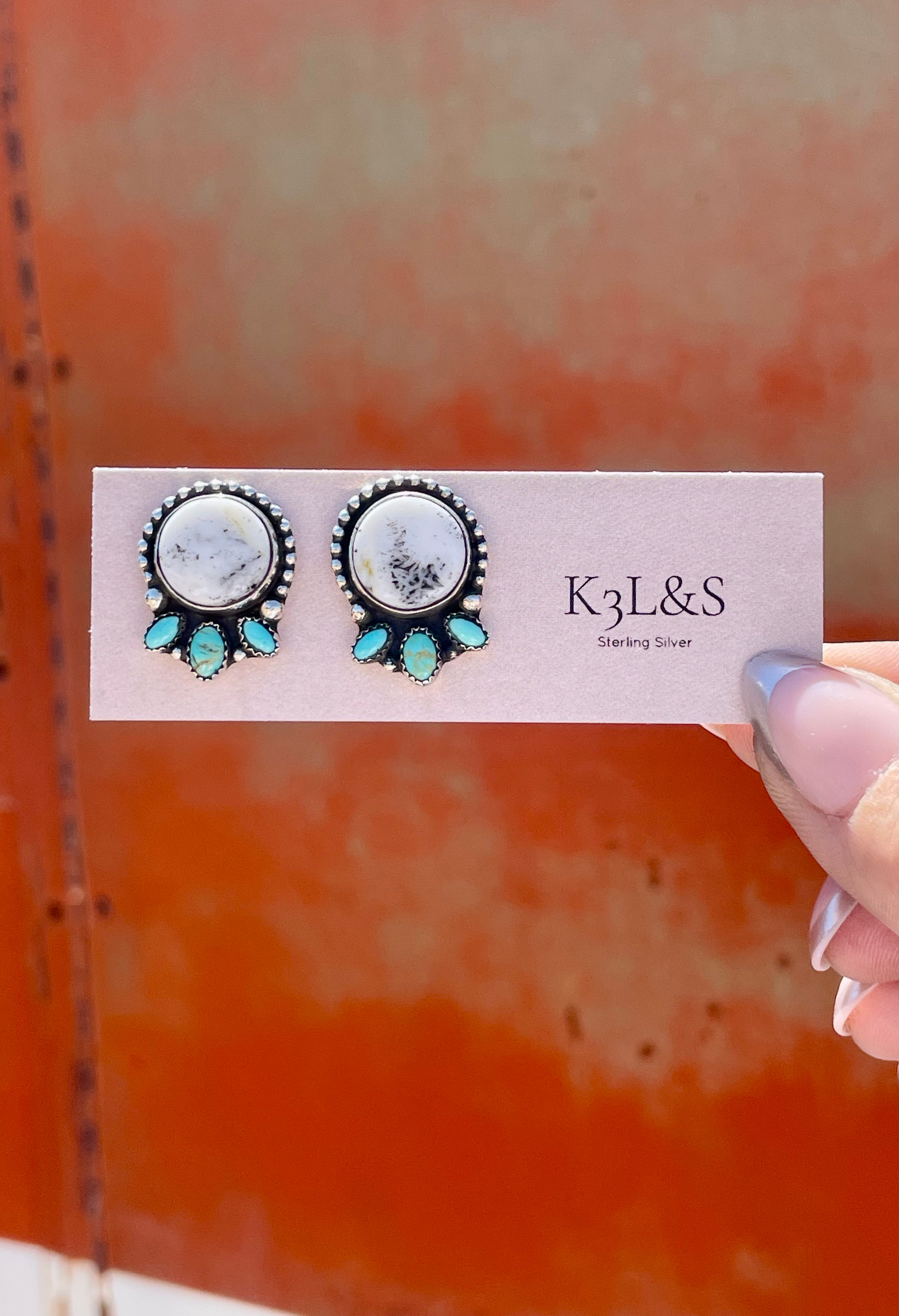 White Sands Stud Earrings