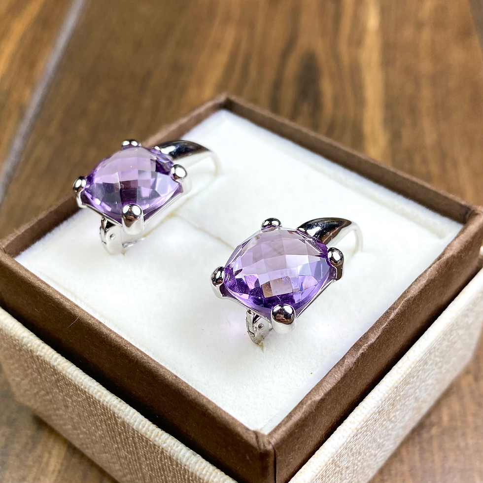 Miniatura: Złote kolczyki z ametystami, ametysty naturalne, białe złoto