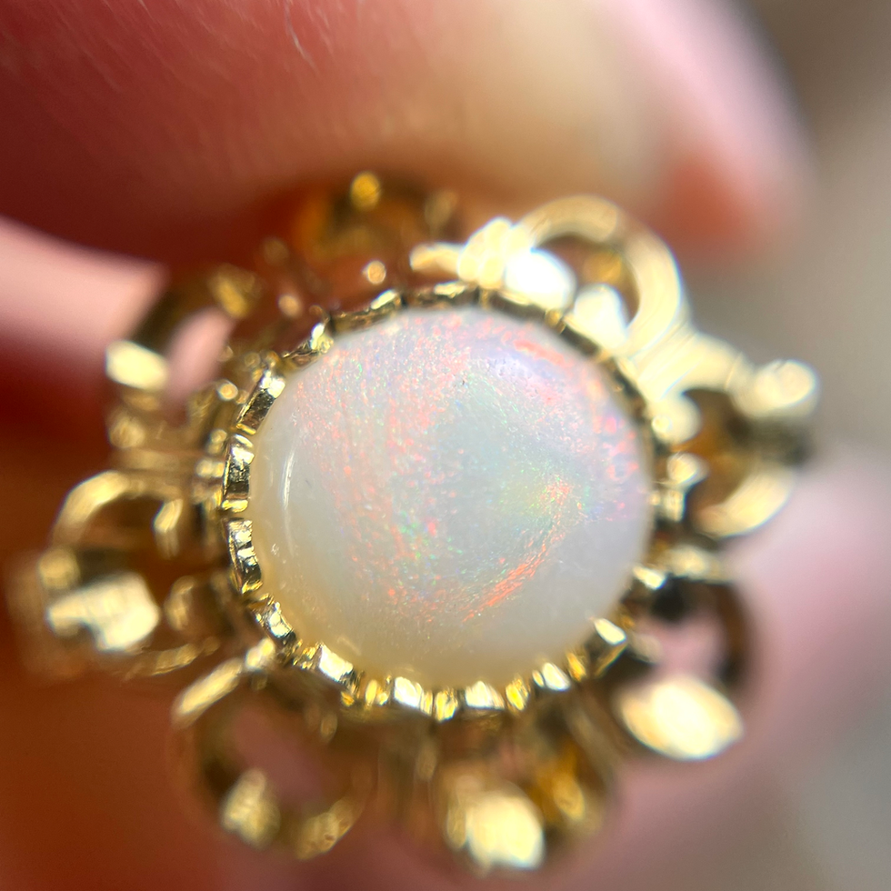 Miniatura: Złoty pierścionek z opalem naturalnym białym kwiatek 18K