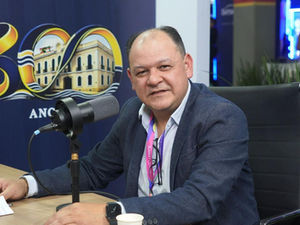 Vereador de Planalto Alegre, presidente da ACAMOSC participa do Summit Cidades 2026