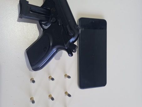 São Carlos: Mulher é presa e arma e munições são apreendidas