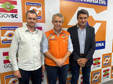 Planalto Alegre recebe novo caminhão-pipa do Estado