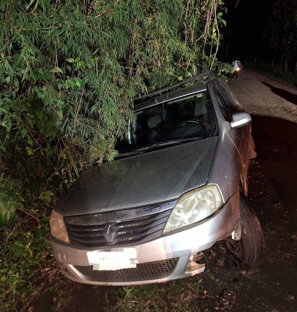 Acidentes são registrados em São Carlos e Águas de Chapecó