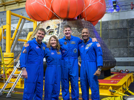 Nasa divulga primeiras fotos dos astronautas após retorno à Terra