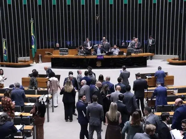 Deputados aprovam aumento de penas para crimes sexuais contra crianças