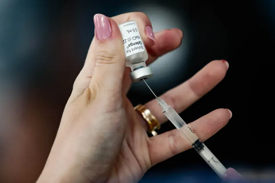 Ministério da Saúde suspende vacina contra dengue