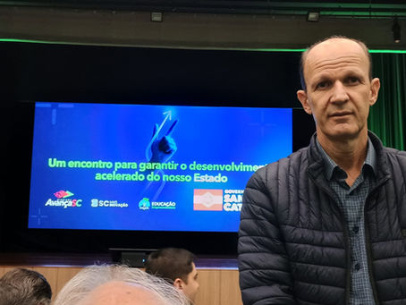 Prefeito de São Carlos participa de lançamento do Avança SC