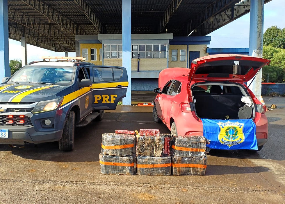 PRF intercepta carro com quase 100 quilos de maconha no Oeste