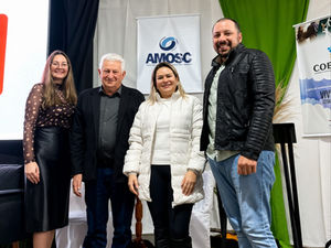 Lideranças de Águas de Chapecó participam de evento Estadual