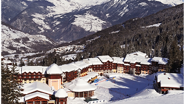 • Uma área de esqui com uma vista única sobre os vales de Tarentaise e Maurienne
• Uma área natural preservada, estação construída em 1977, com um domínio esquiável que compreende 10% de áreas de esqui e 90% de paisagens naturais.
• Uma vila Saboiana com ruas pedonais, passagens cobertas, praças encantadoras e pátios.
• Junto à autêntica vila de Beaufort