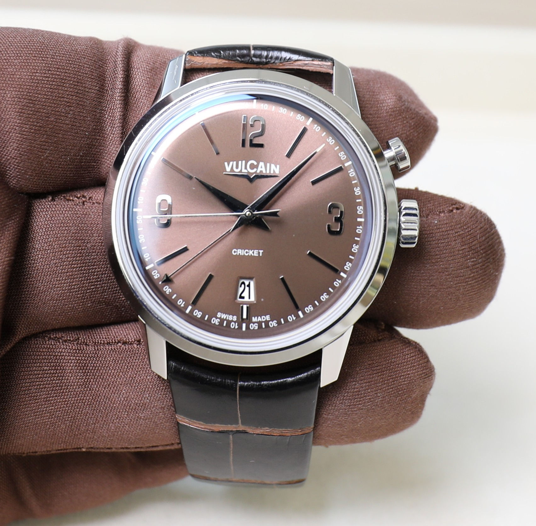 Vulcain Cricket President - 39mm - Alarm - Tobacco brown dial
