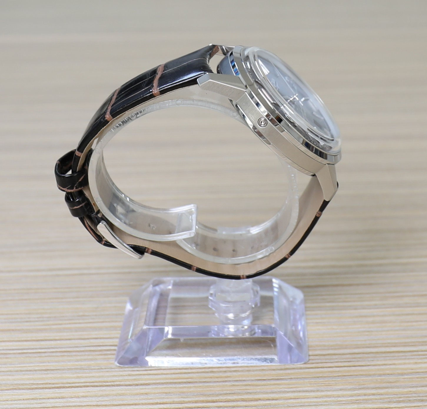 Vulcain Cricket President - 39mm - Alarm - Tobacco brown dial