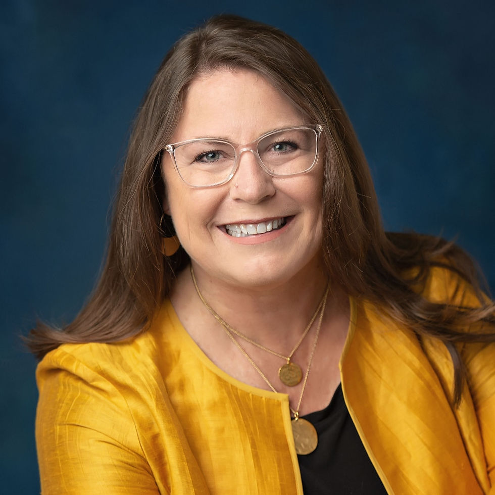 Dr.-Kelly-May-Vollmar_0.5x.jpg