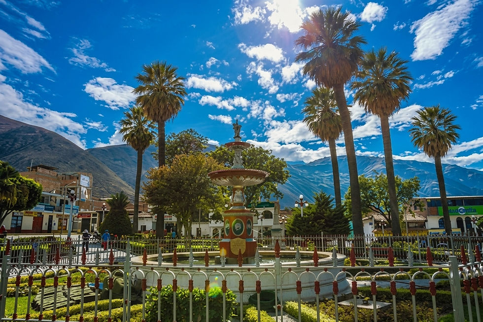 GUÍA COMPLETA PARA VISITAR CARHUAZ: NATURALEZA, TRADICIÓN Y SABOR EN EL CALLEJÓN DE HUAYLAS