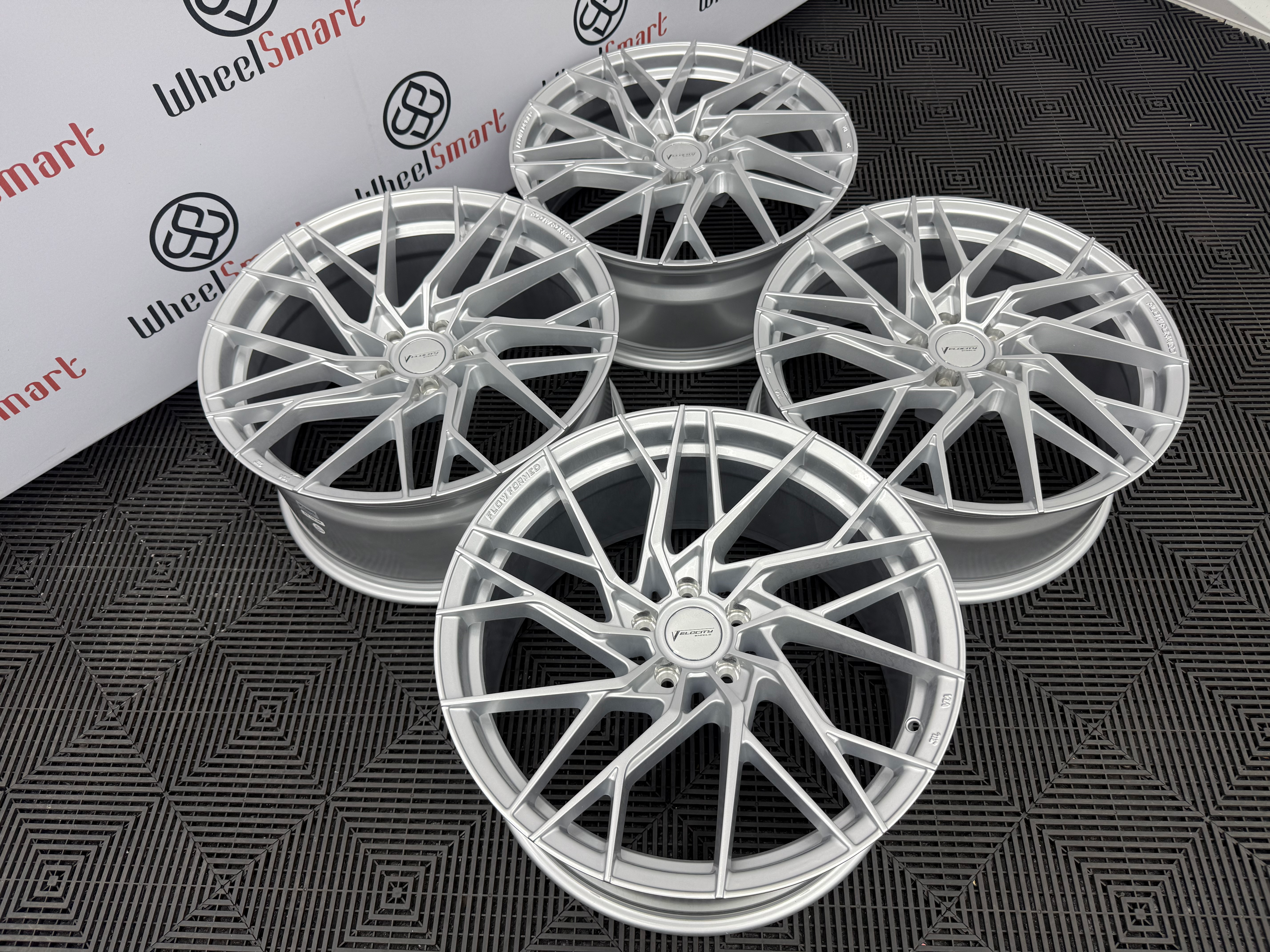 VELOCITY VF5 ALLOY WHEELS