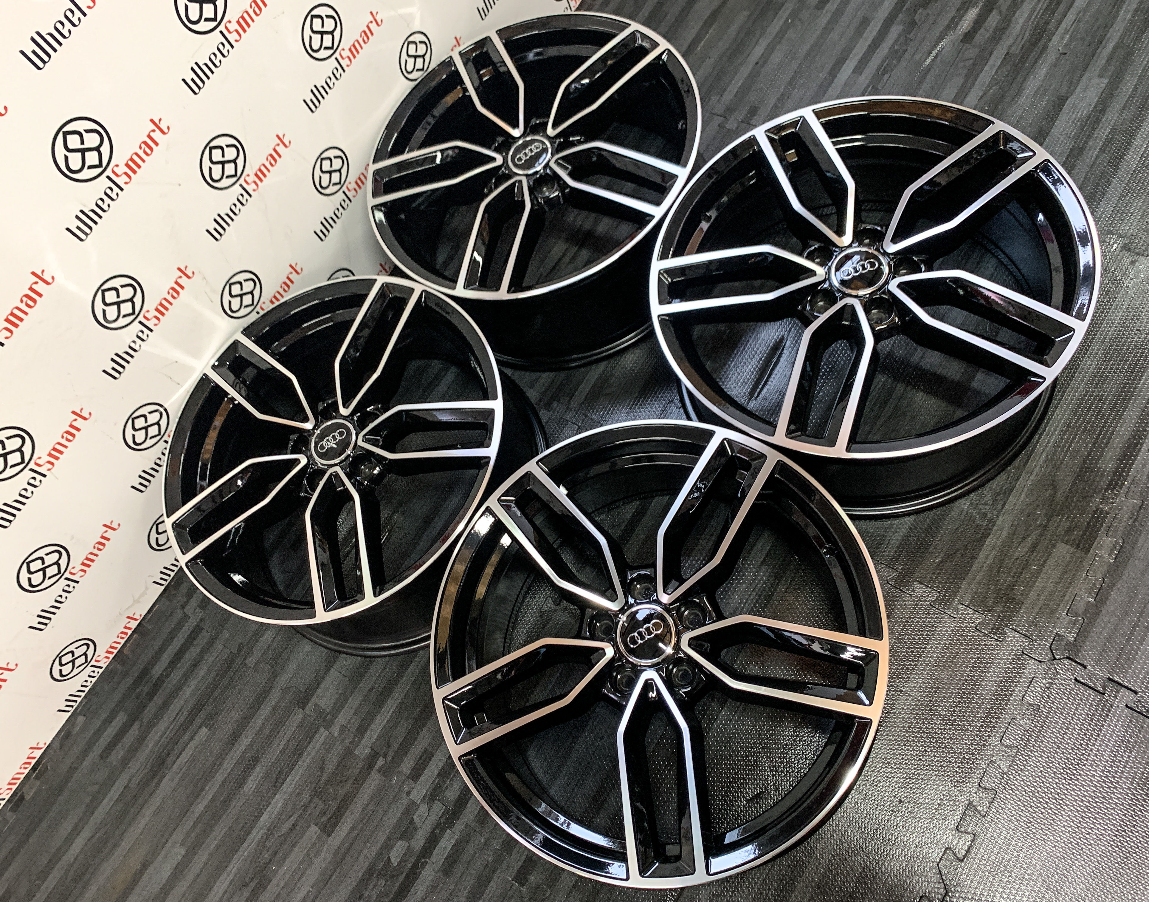 18" AD STYLE ALLOY WHEELS