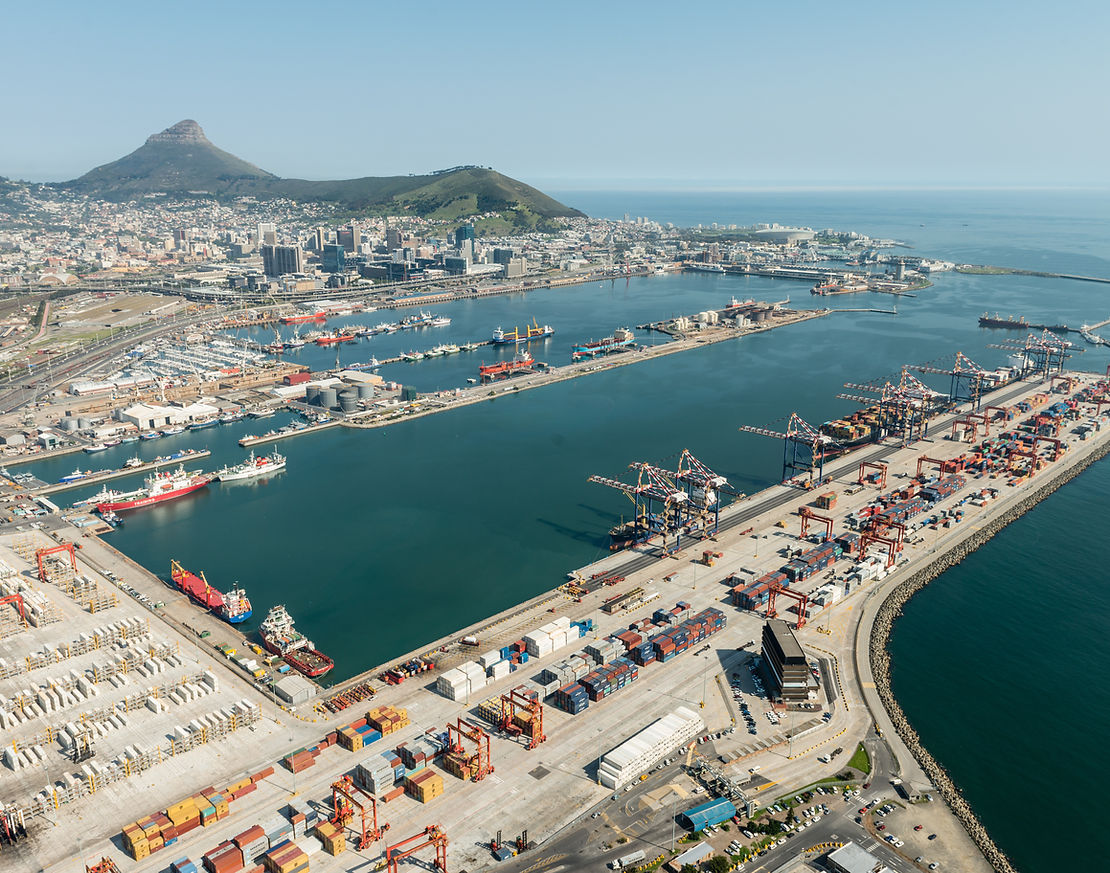 Cape Town Terminal Harbour Day photo.jpg