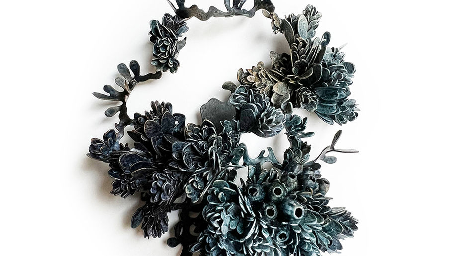 Hanna Liljenberg
Brooch, artwork, jewellery, art, paperwork