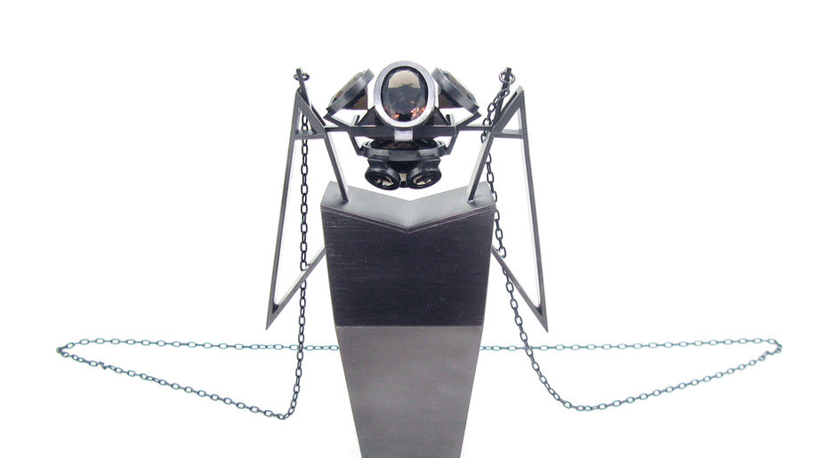 Pendant from the series Point
Materials: silver, quartz, black ruthenium, plating jewellery art design skills