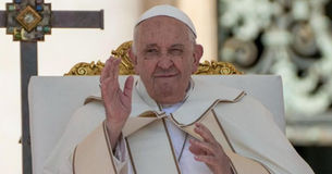 El Papa Francisco mostró ligera mejoría, pero su estado de salud sigue siendo complejo