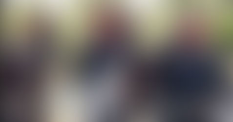 El momento viral de Uribe y la hija de Paloma Valencia, tras ejercer su derecho al vota