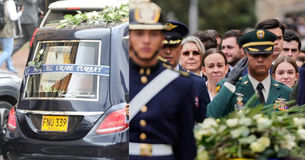 Colombia despidió a Miguel Uribe Turbay: El triste recorrido del adiós hasta el Cementerio Central en Bogotá