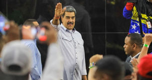 El extraño llamado a la “paz” de Maduro, tratando de hablar inglés