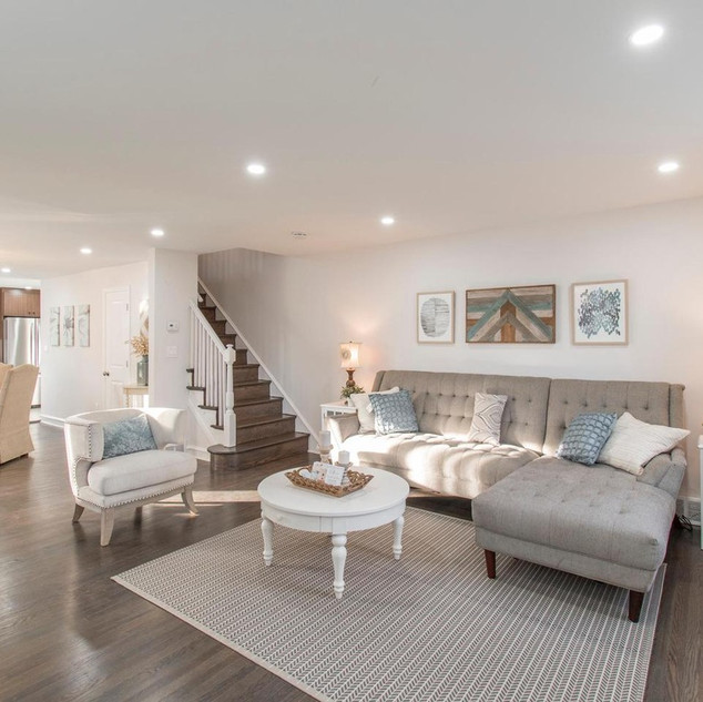 915 E Mount Airy Ave, Philadelphia, PA