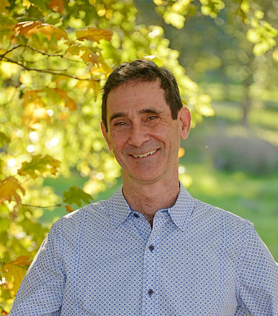 Paul professional Headshot - Best.JPG