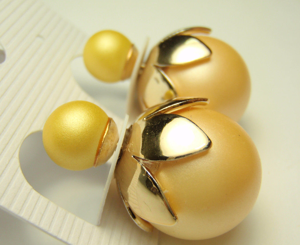 Серьги пусеты Dior Желтые Матовые в Лепестках