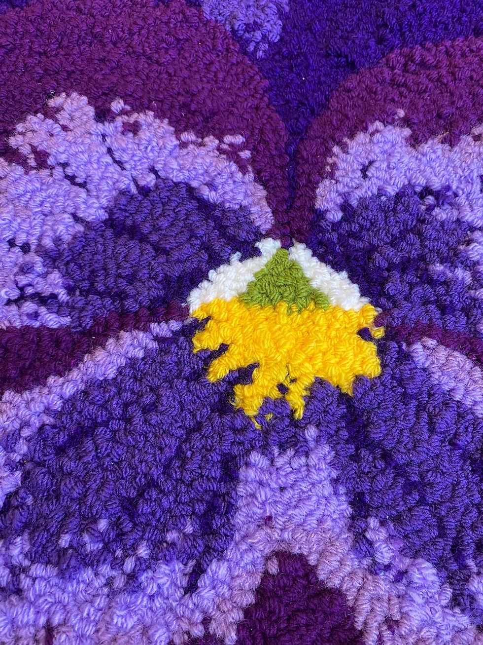 Miniatura: Pansy wallhanging-purple