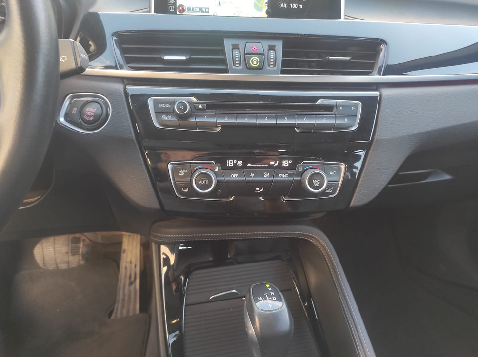 Miniatura: Bmw X1 18d Sdrive XLine