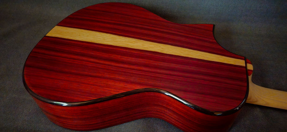 Thumbnail: Electro-acoustique padouk