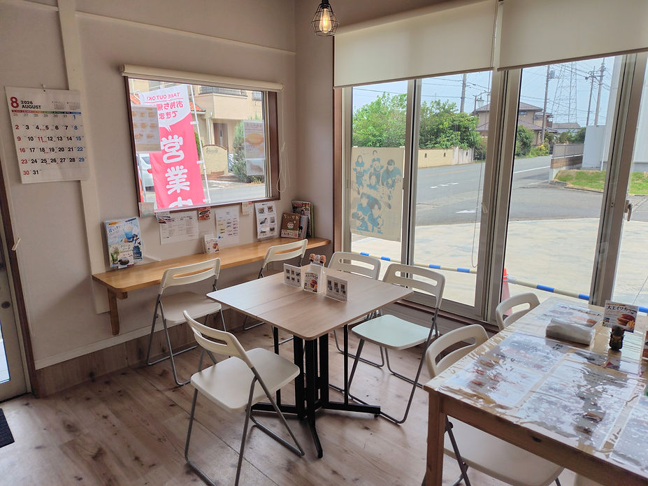 店舗内観8月.JPG