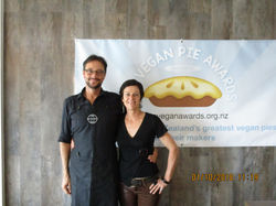 Chris Kinnell (left) & Amanda Sorrenson.