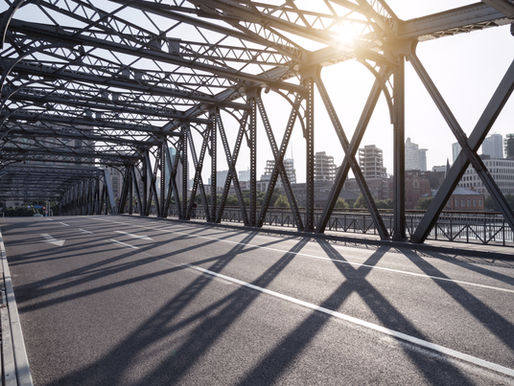 How do Truss bridges stand